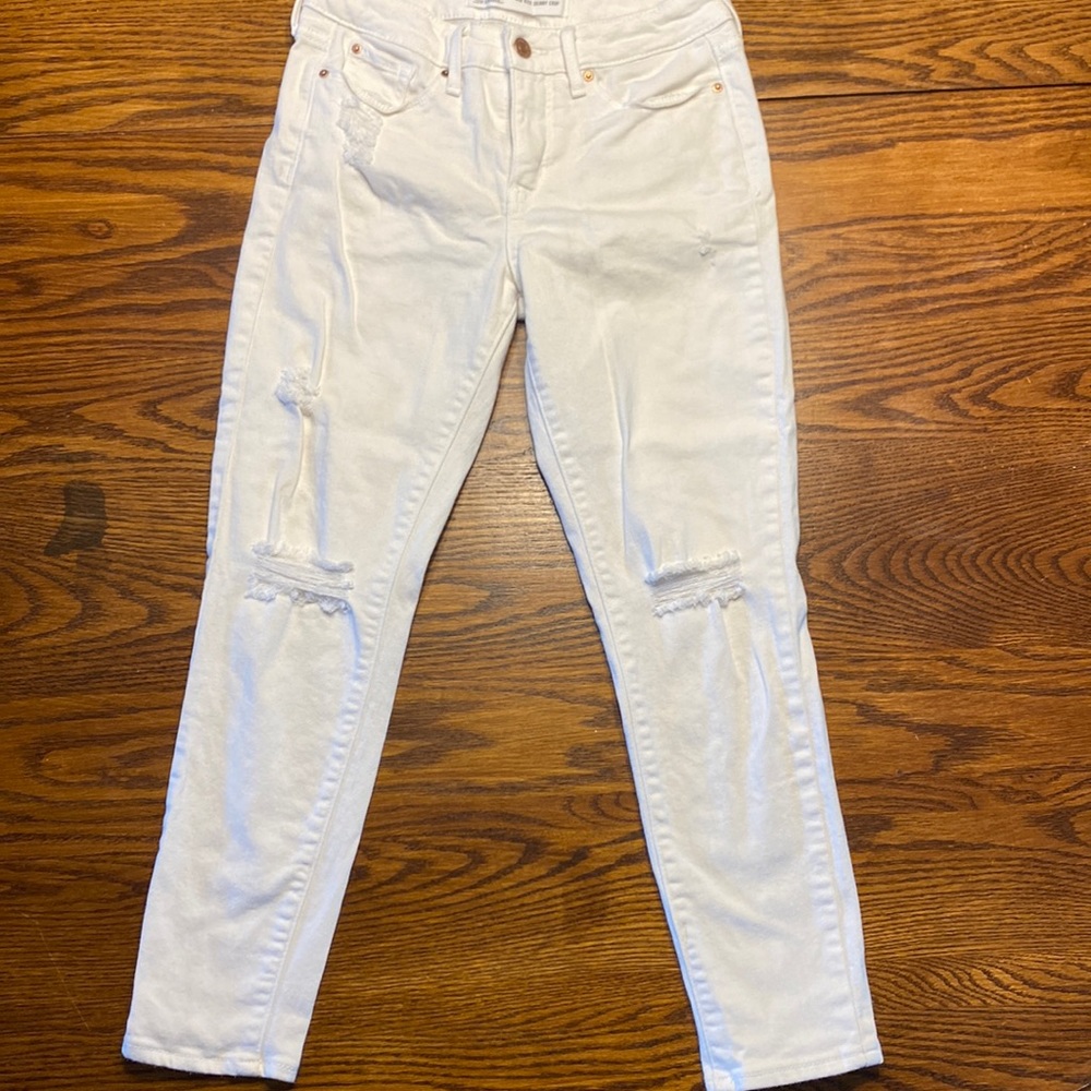 Levi Skinny Crop White jeans